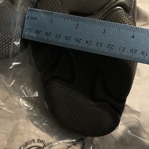 Size 11 Men’s Prada shoes - Picture 9 of 10